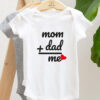 Mom + Dad = Me Baskılı Bebek Beyaz Body Zıbın